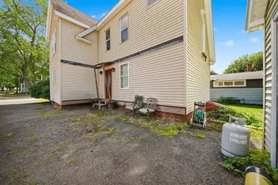 216 Monument, Haverhill, MA 01832 - Photo 34