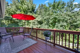 36 Betsy Ross Cir, Sturbridge, MA 01566 - Photo 6