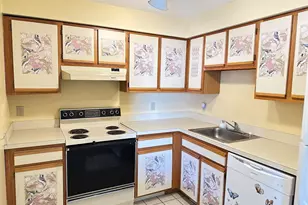 376 Ocean Ave, Revere, MA 02151 - Photo 18