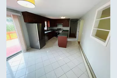 192 Grandview Ave, West Springfield, MA 01089 - Photo 6