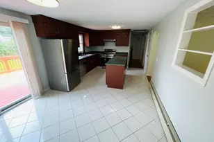 192 Grandview Ave, West Springfield, MA 01089 - Photo 6