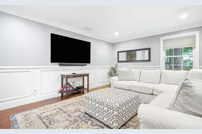 10 Bellevue Avenue, Winchester, MA 01890 - Photo 14
