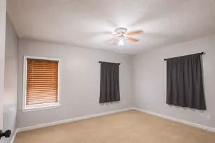 61 Austin St, Chicopee, MA 01013 - Photo 8