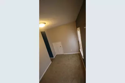 61 Austin St, Chicopee, MA 01013 - Photo 10