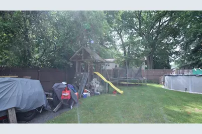 61 Austin St, Chicopee, MA 01013 - Photo 22