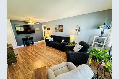 162 Horseshoe Dr #162, Chicopee, MA 01022 - Photo 16