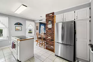 21 Jackson St, Salem, MA 01970 - Photo 4