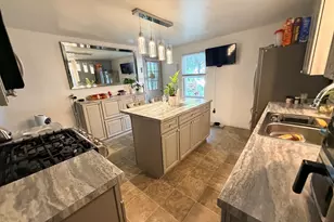 169 Roosevelt Ave, Springfield, MA 01118 - Photo 16