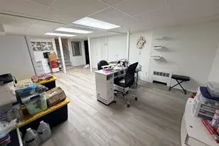 169 Roosevelt Ave, Springfield, MA 01118 - Photo 18