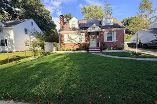 169 Roosevelt Ave, Springfield, MA 01118 - Photo 2