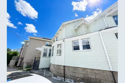2018 Pleasant St, Fall River, MA 02723 - Photo 4