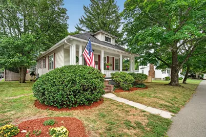 362 Mount Vernon St, Dedham, MA 02026 - Photo 2