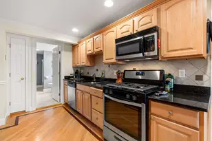 12 Maple Ave, Andover, MA 01810 - Photo 4