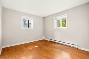 16 Cleveland Pl, Gloucester, MA 01930 - Photo 6