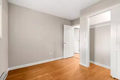 16 Cleveland Place #8, Gloucester, MA 01930 - Photo 8