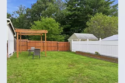 96 Apricot St, Worcester, MA 01603 - Photo 32
