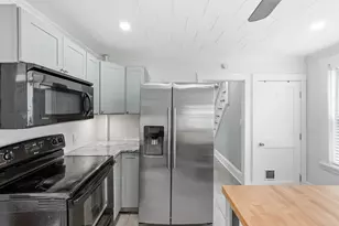 96 Apricot St, Worcester, MA 01603 - Photo 6