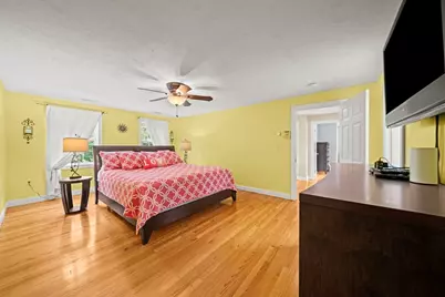 11 Village Ln, Haverhill, MA 01832 - Photo 16