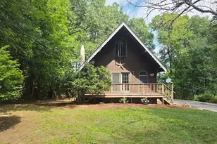 11 Ferncroft Rd, Leicester, MA 01524 - Photo 1