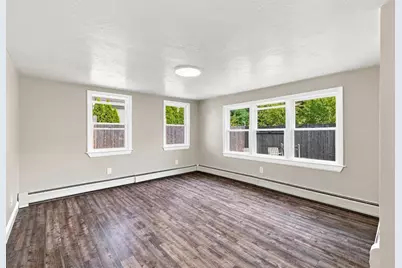 174,5 Lakeview Ave, Taunton, MA 02780 - Photo 14
