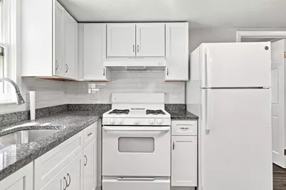 174,5 Lakeview Ave, Taunton, MA 02780 - Photo 20