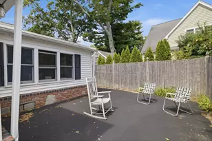174 5 Lakeview Ave, Taunton, MA 02780 - Photo 2