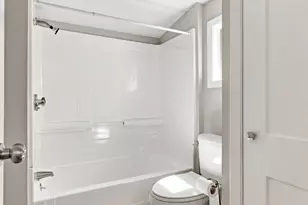 174 5 Lakeview Ave, Taunton, MA 02780 - Photo 22