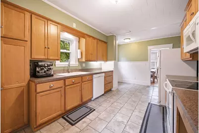 209 Green St, Gardner, MA 01440 - Photo 12