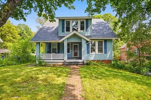 209 Green St, Gardner, MA 01440 - Photo 1