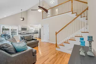 15 Whitney St, Haverhill, MA 01832 - Photo 18