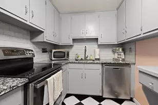 200 Park Terrace Dr, Stoneham, MA 02180 - Photo 10