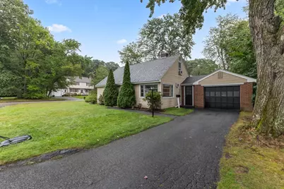 30 Bellridge Dr, Shrewsbury, MA 01545 - Photo 2