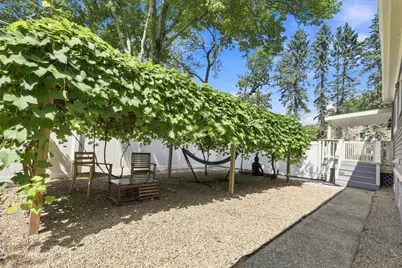 1161 Franklin St, Stoneham, MA 02180 - Photo 6