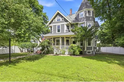 1161 Franklin St, Stoneham, MA 02180 - Photo 2