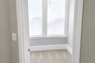 15 Ford St, Haverhill, MA 01832 - Photo 6