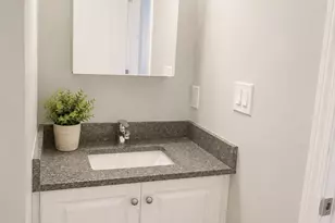 17 Ford St, Haverhill, MA 01832 - Photo 10