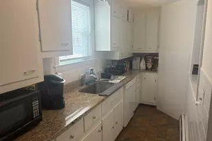 97 Crawford St, Lowell, MA 01854 - Photo 14