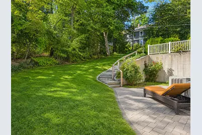 6 Fairlawn Ave #House, Burlington, MA 01803 - Photo 18