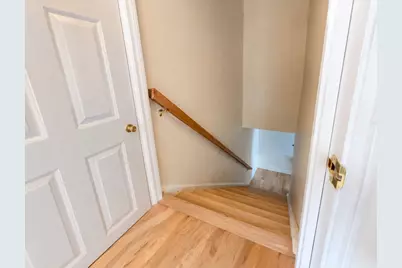 6 Fairlawn Ave #House, Burlington, MA 01803 - Photo 10
