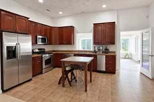 6 Fairlawn Ave, Burlington, MA 01803 - Photo 12