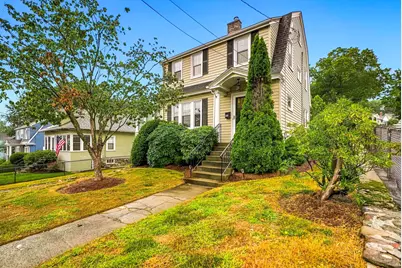 46 Prentice St, Waltham, MA 02451 - Photo 2