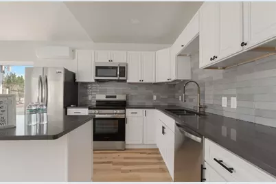 458-460 Smithfield Ave, Pawtucket, RI 02860 - Photo 40