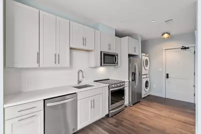 136 Babcock St #204, Brookline, MA 02446 - Photo 2