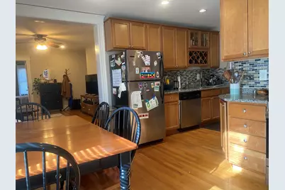 35 Pinckney Street #1, Somerville, MA 02145 - Photo 2
