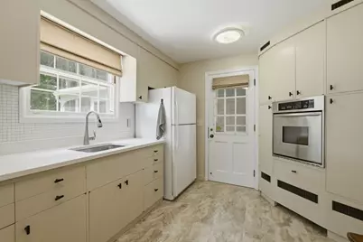 143 Richmond Avenue, Worcester, MA 01602 - Photo 12
