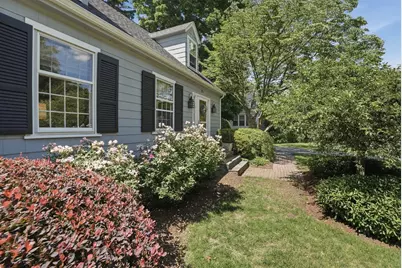 143 Richmond Avenue, Worcester, MA 01602 - Photo 40