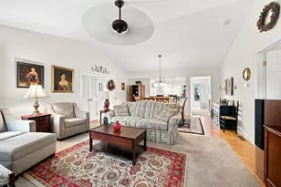 9 Parc Pl, Southampton, MA 01073 - Photo 10