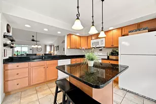 9 Parc Pl, Southampton, MA 01073 - Photo 4