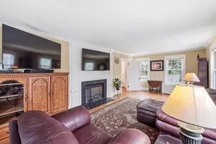 153 Lawrence St, Gardner, MA 01440 - Photo 12