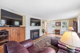 153 Lawrence St, Gardner, MA 01440 - Photo 10